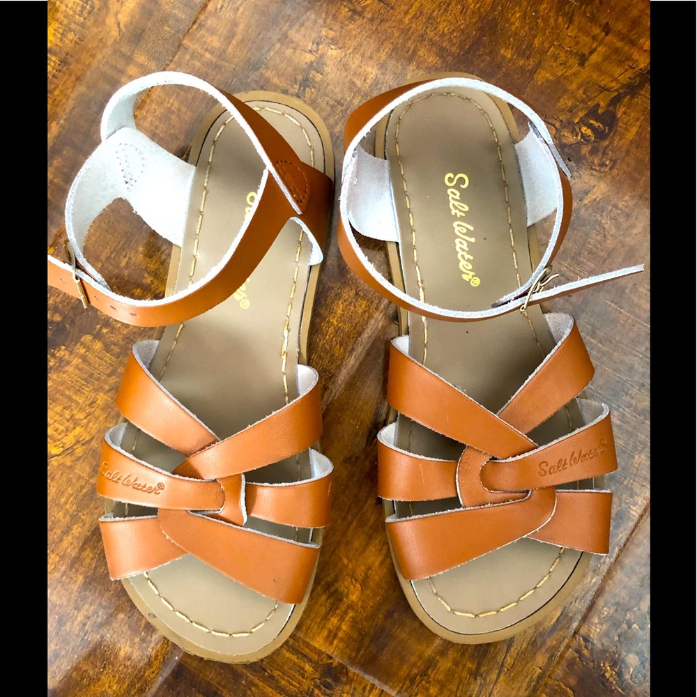 Salt Water Sandals! Genuine Leather Tan -Excellent Condition! Women’s 7/Youth 5